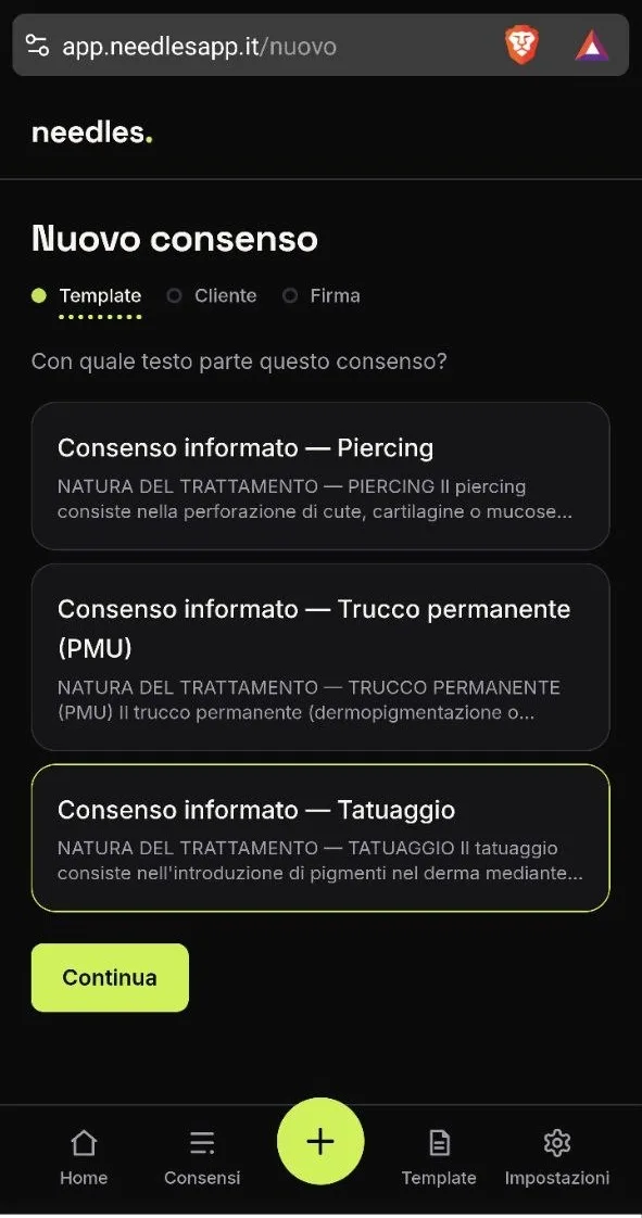L'app Needles sul telefono dello studio: scelta del template tra tatuaggio, piercing e trucco permanente